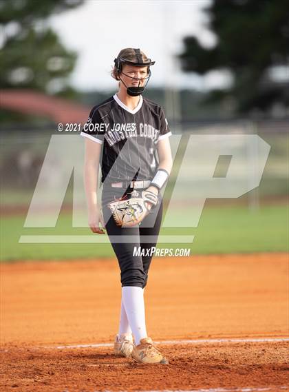 Thumbnail 3 in West Laurens vs Houston County photogallery.