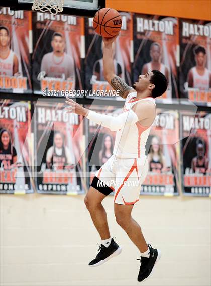 Thumbnail 3 in Boswell vs Haltom photogallery.
