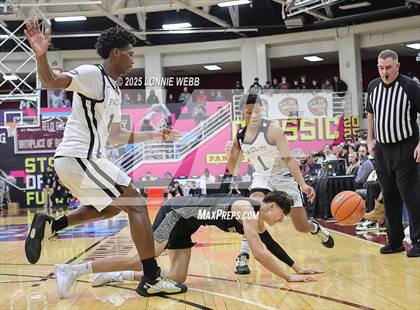Thumbnail 2 in St. John Bosco vs. Paul VI (Army National Guard Hoophall Classic) photogallery.