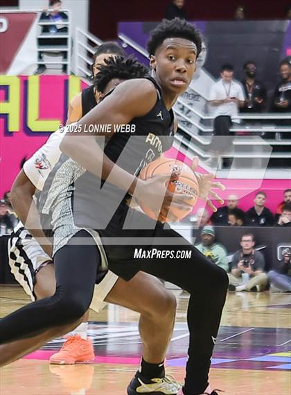 Thumbnail 3 in St. John Bosco vs. Paul VI (Army National Guard Hoophall Classic) photogallery.