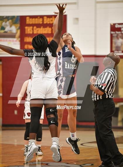 Thumbnail 3 in Central Texas Christian vs Round Rock HomeSchool (Thorndale Shootout) photogallery.