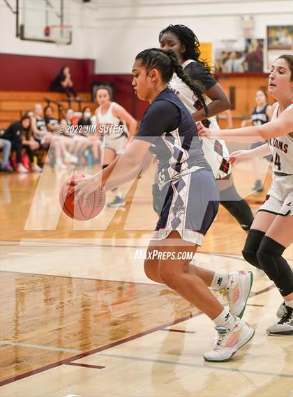 Thumbnail 2 in Central Texas Christian vs Round Rock HomeSchool (Thorndale Shootout) photogallery.