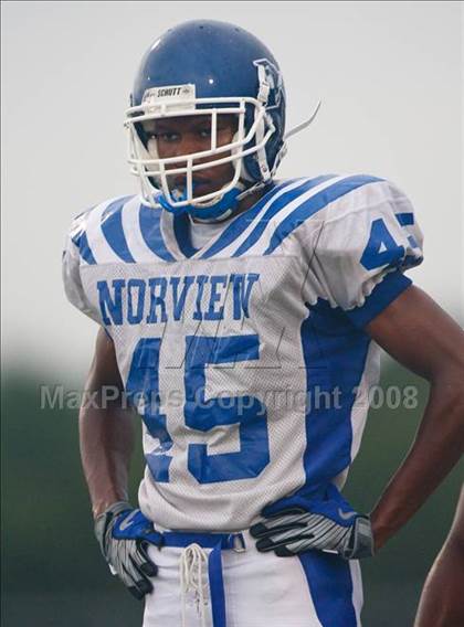 Thumbnail 1 in Norview @ King's Fork photogallery.