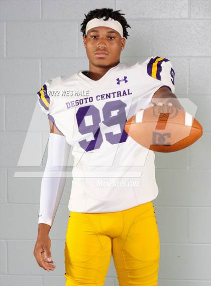 Thumbnail 2 in DeSoto Central (Team & Individuals) photogallery.