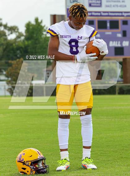 Thumbnail 3 in DeSoto Central (Team & Individuals) photogallery.