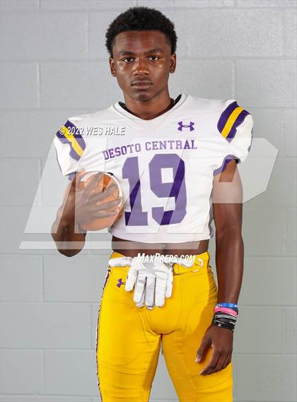Thumbnail 2 in DeSoto Central (Team & Individuals) photogallery.
