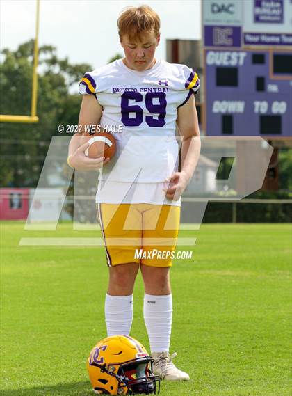Thumbnail 1 in DeSoto Central (Team & Individuals) photogallery.