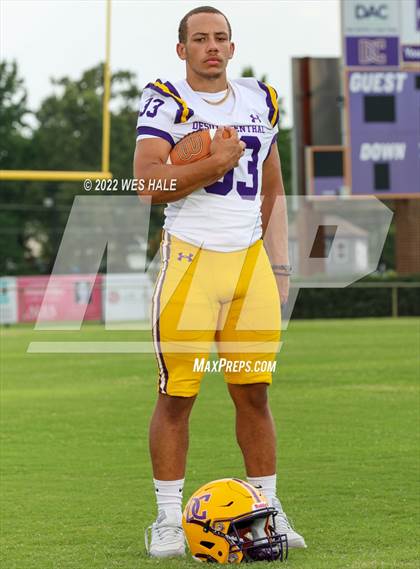 Thumbnail 1 in DeSoto Central (Team & Individuals) photogallery.