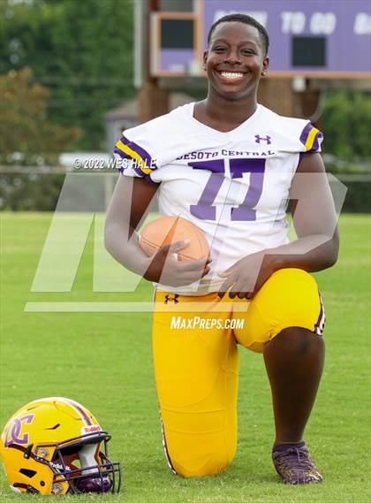 Thumbnail 2 in DeSoto Central (Team & Individuals) photogallery.