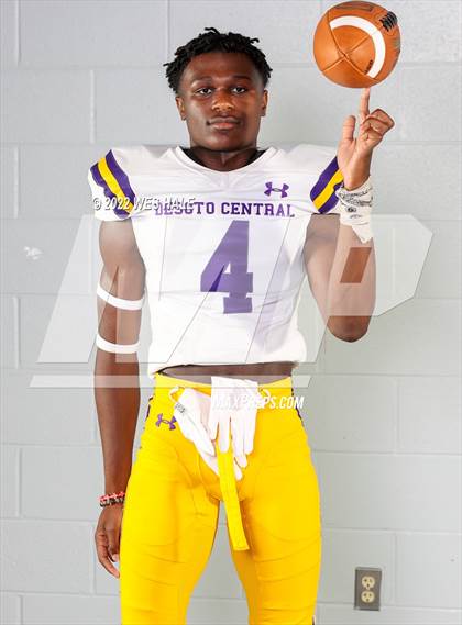 Thumbnail 2 in DeSoto Central (Team & Individuals) photogallery.