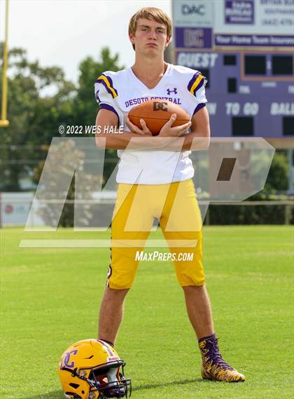 Thumbnail 3 in DeSoto Central (Team & Individuals) photogallery.
