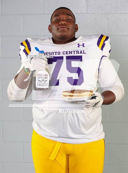 Thumbnail 1 in DeSoto Central (Team & Individuals) photogallery.