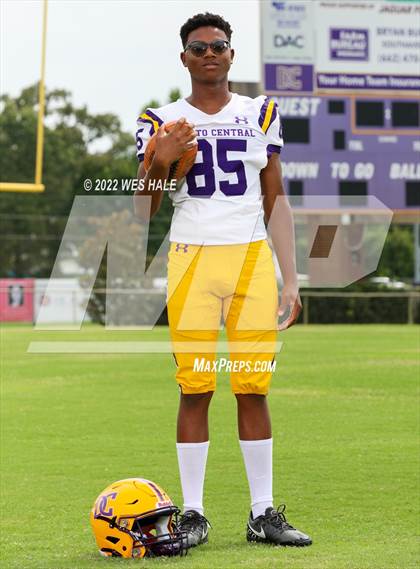 Thumbnail 2 in DeSoto Central (Team & Individuals) photogallery.