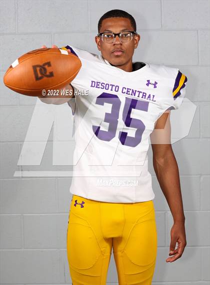 Thumbnail 1 in DeSoto Central (Team & Individuals) photogallery.