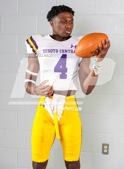 Thumbnail 2 in DeSoto Central (Team & Individuals) photogallery.
