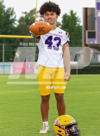 Thumbnail 1 in DeSoto Central (Team & Individuals) photogallery.