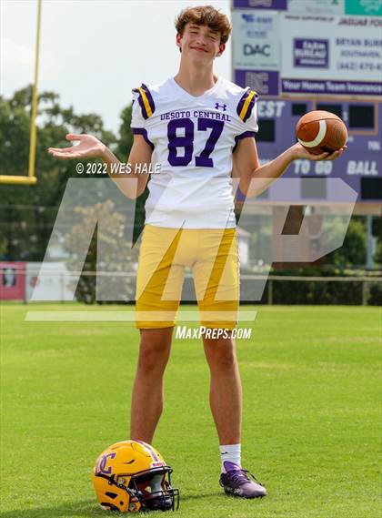 Thumbnail 1 in DeSoto Central (Team & Individuals) photogallery.