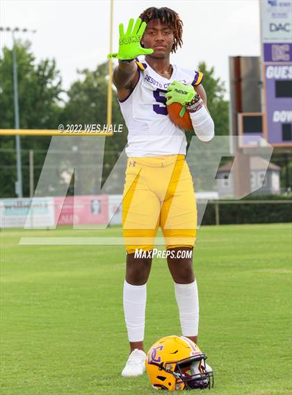 Thumbnail 3 in DeSoto Central (Team & Individuals) photogallery.