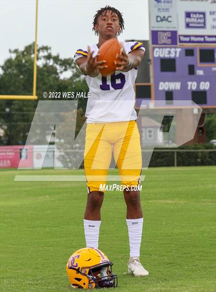 Thumbnail 3 in DeSoto Central (Team & Individuals) photogallery.