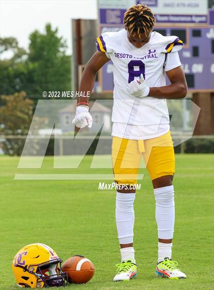 Thumbnail 1 in DeSoto Central (Team & Individuals) photogallery.