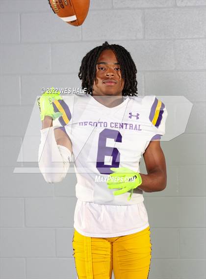 Thumbnail 3 in DeSoto Central (Team & Individuals) photogallery.