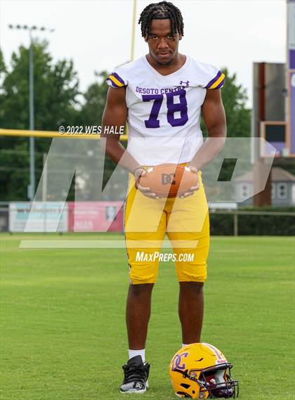 Thumbnail 2 in DeSoto Central (Team & Individuals) photogallery.