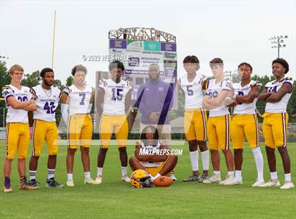 Thumbnail 2 in DeSoto Central (Team & Individuals) photogallery.
