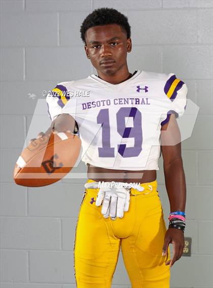 Thumbnail 3 in DeSoto Central (Team & Individuals) photogallery.