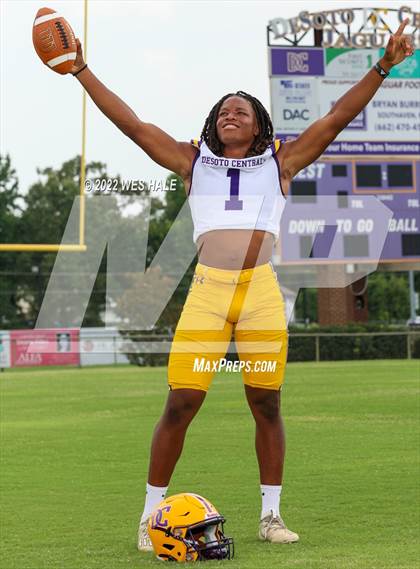 Thumbnail 3 in DeSoto Central (Team & Individuals) photogallery.