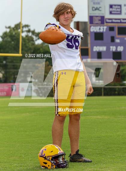Thumbnail 3 in DeSoto Central (Team & Individuals) photogallery.