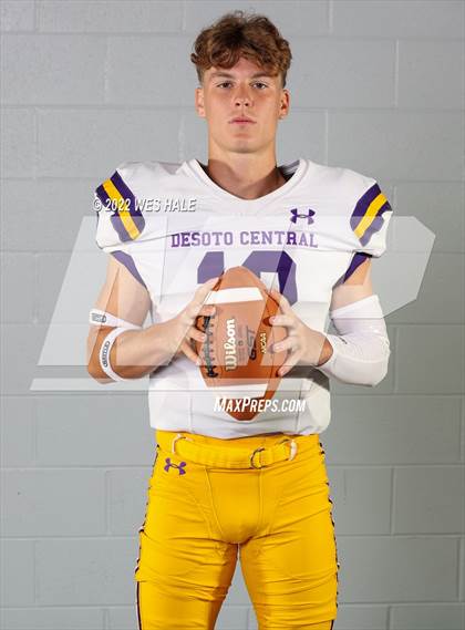 Thumbnail 1 in DeSoto Central (Team & Individuals) photogallery.