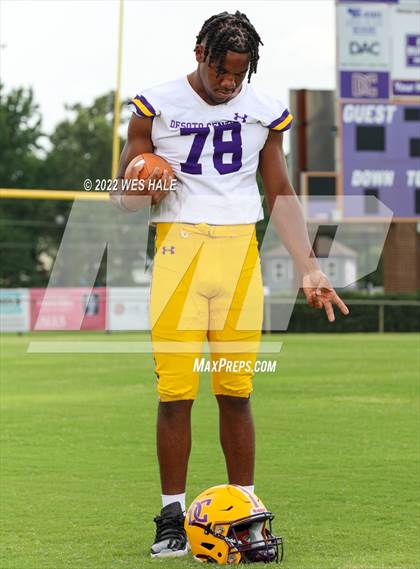 Thumbnail 1 in DeSoto Central (Team & Individuals) photogallery.