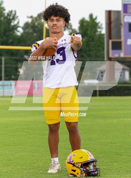 Thumbnail 3 in DeSoto Central (Team & Individuals) photogallery.