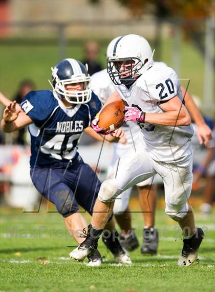 Thumbnail 2 in Noble & Greenough vs. Lawrence Academy photogallery.