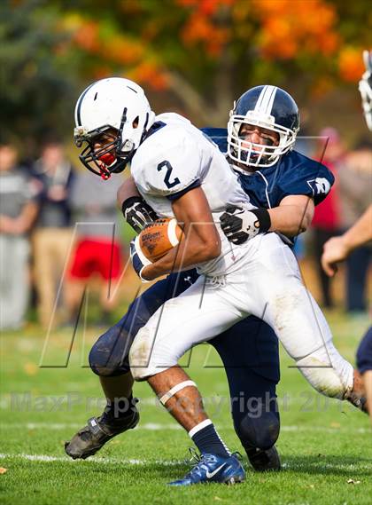Thumbnail 2 in Noble & Greenough vs. Lawrence Academy photogallery.