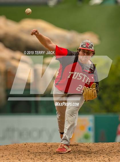 Thumbnail 2 in Tustin @ Mater Dei photogallery.