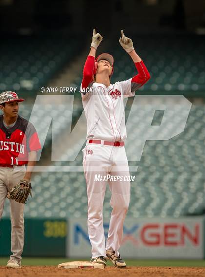 Thumbnail 1 in Tustin @ Mater Dei photogallery.