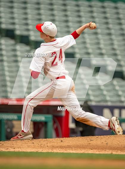 Thumbnail 2 in Tustin @ Mater Dei photogallery.