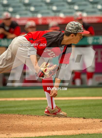 Thumbnail 1 in Tustin @ Mater Dei photogallery.