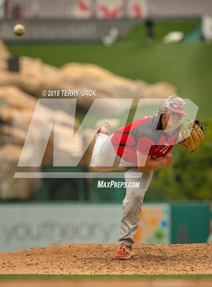 Thumbnail 1 in Tustin @ Mater Dei photogallery.