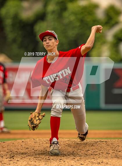 Thumbnail 2 in Tustin @ Mater Dei photogallery.