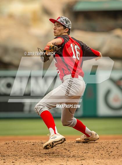 Thumbnail 2 in Tustin @ Mater Dei photogallery.