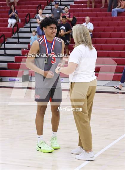 Thumbnail 2 in Mater Dei vs. Buchanan (CIF D2 State Final) photogallery.