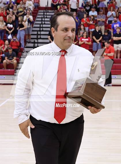 Thumbnail 2 in Mater Dei vs. Buchanan (CIF D2 State Final) photogallery.