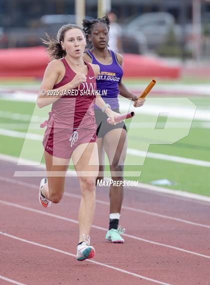 Thumbnail 2 in LHSAA District 8-4A(District Track Meet) photogallery.