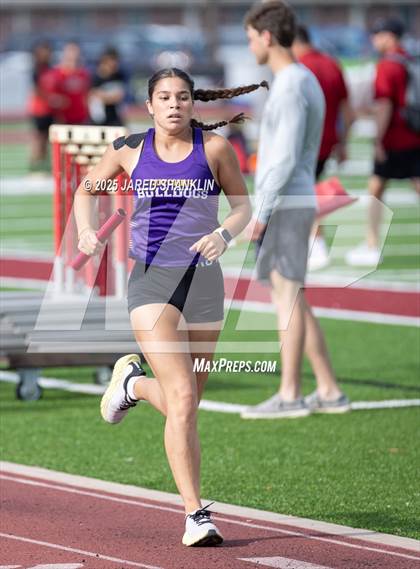Thumbnail 1 in LHSAA District 8-4A(District Track Meet) photogallery.