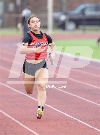 Thumbnail 2 in LHSAA District 8-4A(District Track Meet) photogallery.