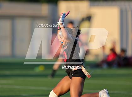 Thumbnail 1 in JSerra Catholic @ Orange Lutheran photogallery.