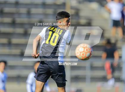 Thumbnail 1 in Taft vs King/Drew (CIF LACS Playoff) photogallery.