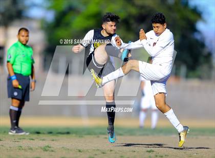 Thumbnail 3 in Taft vs King/Drew (CIF LACS Playoff) photogallery.
